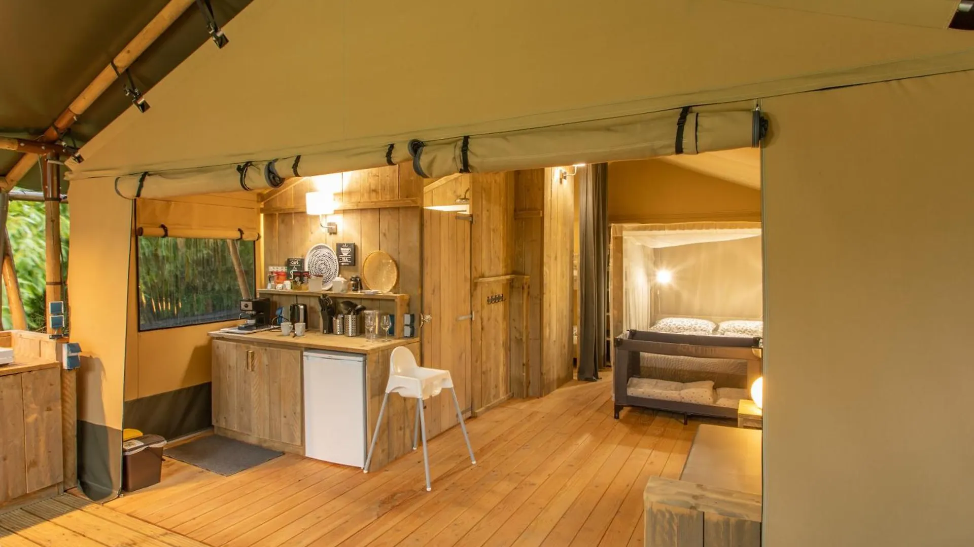 خيمة فخمة Lodge Holidays - Les 3 Cantons سان أنتونين